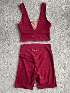 Levavi Reversible Active Set - Small Sports Bra & Medium High Waist Bike Shorts